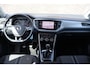 Volkswagen T-Roc 1.0 TSI 110pk Style | Trekhaak | Allseason banden | Navigatie