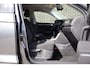 Volkswagen T-Roc 1.0 TSI 110pk Style | Trekhaak | Allseason banden | Navigatie