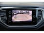 Volkswagen T-Roc 1.0 TSI 110pk Style | Trekhaak | Allseason banden | Navigatie