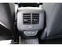 Volkswagen T-Roc 1.0 TSI 110pk Style | Trekhaak | Allseason banden | Navigatie