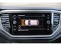 Volkswagen T-Roc 1.0 TSI 110pk Style | Trekhaak | Allseason banden | Navigatie