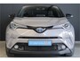 Toyota C-HR / C-HR+ 1.8 Hybrid Bi-Tone Plus |leder|goed onderhouden|navi|stoelverwarming|JBL|