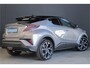 Toyota C-HR / C-HR+ 1.8 Hybrid Bi-Tone Plus |leder|goed onderhouden|navi|stoelverwarming|JBL|