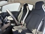 Renault Zoe R110 Life 52 kWh / SOH 90,79% / Koop accu / Airco / Warmtepomp / Navigatie via Apple Carplay Android / All Season banden /