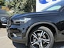 Volvo XC40 2.0 B4 R-Design | Pilot Assist | Bliss | Camera | CarPlay | 18 inch