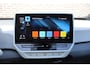 Volkswagen ID.3 First Plus 204pk 58 kWh | Led matrix | Navigatie | Steunhaak