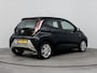Toyota Aygo 1.0 VVT-i x-play | Airco | Achteruitrijcamera | Bluetooth | Elektrische ramen voor | Elektrisch verstelbare spiegels |