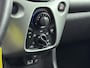 Toyota Aygo 1.0 VVT-i x-play | Airco | Achteruitrijcamera | Bluetooth | Elektrische ramen voor | Elektrisch verstelbare spiegels |