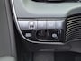 Hyundai Ioniq 5 Connect Limited 84 kWh / SOH 100 % / Fabrieksgarantie tot 09-2030 / CCS snelladen / All season banden / Trekgewicht 1600 kg / Warmtepomp / Elektrische achterklep / Stuur- & Stoel verwarming / Adaptief cruise control / Achteruitrijcamera /
