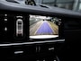 Porsche Cayenne 3.0 E-Hybrid Platinum Edition | SPORTDESIGN | SPORTCHRONO | SPORTUITLAATSYSTEEM | PANORAMA/SCHUIF-KANTELDAK | PASM LUCHTVERING | 21 INCH | 18-WEG STOELEN | ACHTERUITRIJCAMERA | ADAPTIVE CRUISE CONTROL | CARRARAWIT |
