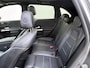 Mercedes-Benz B-klasse 200 AMG Line / Panoramadak/ Night/ Leder/ 19 inch/ Sfeerverlichting/ Carplay