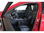Audi A6 Avant 55 TFSI e Quattro Competition Tangorot Metallic | RS-stoelen | Black Optic | Head-Up | Camera | Pano | Adapt. Cruise | Trekhaak | Stoel/Stuurverw. | Carplay | Memory | Sfeerverl. | 20" LMV | PDC V+A