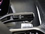 Mercedes-Benz GLC 300e 4MATIC AMG Line / Premium/ Panoraamdak/ AIRMATIC/ Achterasbesturing/ Rijassistentiepakket/ Burmester 3D/ 20 inch