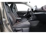 Toyota Yaris Cross 1.5 Hybrid Executive | Trekhaak | Dodehoek detectie | Stoelverwarming | Head-up display | JBL | Apple Carplay / Android Auto | Parkeersensoren voor/achter | 18 inch