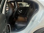 Mercedes-Benz A-klasse 200 Business Solution AMG Pano/Carplay/Camera/Sfeerverlichting