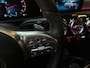 Mercedes-Benz A-klasse 200 Business Solution AMG Pano/Carplay/Camera/Sfeerverlichting