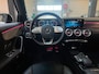 Mercedes-Benz A-klasse 200 Business Solution AMG Pano/Carplay/Camera/Sfeerverlichting