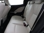 Lexus LBX Elegant 2WD Advanced Pack | Lederen bekleding | Stoel+stuurverwarming | Mark Levinson | 360 Camera | Parkeersensoren voor+achter met Assistent | full-led koplampen | Head-up display | LED Verlichting Adaptive |
