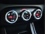 Alfa Romeo Giulietta 1.4 T Business Executive Airco / Elekramen / Stuurbekr / Xenon / Leder / Camera / Keurig onderhouden / zeer nette staat / Voldoende Apk /
