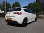 Alfa Romeo Giulietta 1.4 T Business Executive Airco / Elekramen / Stuurbekr / Xenon / Leder / Camera / Keurig onderhouden / zeer nette staat / Voldoende Apk /