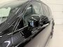 Volvo XC90 T8 Recharge AWD R-Design PANO/B&W/TREKHAAK/360CAMERA/22'/SOH 97,3%/HEAD-UP/STANDKACHEL/MEMORY/GOOGLE/R-DESIGN VOL LEER/DONKERE-HEMEL/BLACK ALL BLACK/VOLLEDIG VOLVO DEALER HISTORIE
