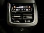 Volvo XC90 T8 Recharge AWD R-Design PANO/B&W/TREKHAAK/360CAMERA/22'/SOH 97,3%/HEAD-UP/STANDKACHEL/MEMORY/GOOGLE/R-DESIGN VOL LEER/DONKERE-HEMEL/BLACK ALL BLACK/VOLLEDIG VOLVO DEALER HISTORIE