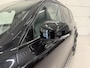 Volvo XC90 T8 Recharge AWD R-Design PANO/B&W/TREKHAAK/360CAMERA/22'/HEAD-UP/STANDKACHEL/MEMORY/GOOGLE/R-DESIGN VOL LEER/DONKERE-HEMEL/BLACK ALL BLACK/VOLLEDIG VOLVO DEALER HISTORIE