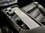 Volvo XC90 T8 Recharge AWD R-Design PANO/B&W/TREKHAAK/360CAMERA/22'/SOH 97,3%/HEAD-UP/STANDKACHEL/MEMORY/GOOGLE/R-DESIGN VOL LEER/DONKERE-HEMEL/BLACK ALL BLACK/VOLLEDIG VOLVO DEALER HISTORIE