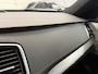 Volvo XC90 T8 Recharge AWD R-Design PANO/B&W/TREKHAAK/360CAMERA/22'/HEAD-UP/STANDKACHEL/MEMORY/GOOGLE/R-DESIGN VOL LEER/DONKERE-HEMEL/BLACK ALL BLACK/VOLLEDIG VOLVO DEALER HISTORIE