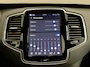 Volvo XC90 T8 Recharge AWD R-Design PANO/B&W/TREKHAAK/360CAMERA/22'/SOH 97,3%/HEAD-UP/STANDKACHEL/MEMORY/GOOGLE/R-DESIGN VOL LEER/DONKERE-HEMEL/BLACK ALL BLACK/VOLLEDIG VOLVO DEALER HISTORIE