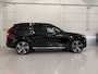 Volvo XC90 T8 Recharge AWD R-Design PANO/B&W/TREKHAAK/360CAMERA/22'/HEAD-UP/STANDKACHEL/MEMORY/GOOGLE/R-DESIGN VOL LEER/DONKERE-HEMEL/BLACK ALL BLACK/VOLLEDIG VOLVO DEALER HISTORIE