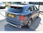 Kia Sorento 1.6 T-GDI Plug-in Hybrid 4WD ExecutiveLine 7p. Nederlandse auto/Panoramadak/Apple carplay/Stoelventilatie/Stoelverwarming voor en achter/Lane assist/360 graden camera/Bose audio/Elektrisch verstelbare voorstoelen