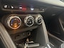 Mazda 2 1.5 Skyactiv-G Luxury | Clima | Stoel en stuur verw | Trekhaak | Dealer onderhouden