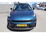Lynk & Co 01 1.5 Panoramadak/360° Camera/Keyless/Lane assist/Adaptive cruise control/Navigatie/Apple carplay/Climate control/Stoelverwarming/Dodehoek detectie/Elektrisch sluitende achterklep/Elektrisch verstelbare stoel met geheugen