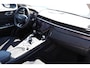 Lynk & Co 01 1.5 Panoramadak/360° Camera/Keyless/Lane assist/Adaptive cruise control/Navigatie/Apple carplay/Climate control/Stoelverwarming/Dodehoek detectie/Elektrisch sluitende achterklep/Elektrisch verstelbare stoel met geheugen