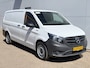 Mercedes-Benz eVito 112 66kWh L2 Elektrisch 94.9% (SOH) 280-WLTP 80kw Snelladen Climate Control Cruise Control Camera Stoelverwarming Parkeersensoren