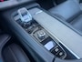 Volvo XC90 2.0 T8 Plug-in hybrid AWD Ultra Bright 455pk Luchtvering / Massage Stoelen / Trekhaak / 22inc