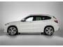 BMW X1 sDrive20i High Executive Edition | Trekhaak | Panoramadak |