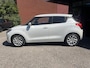 Suzuki Swift 1.2 Select Smart Hybrid // ADAPT. CRUISE // CAMERA+SENSOREN // STOELVERWARMING // APPLE-ANDROID AUTO //