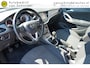 Opel Astra 1.0 Online Edition NL AUTO - NAVI - APPLE CARPLAY / ANDROID - PARKEERSENSOREN V+A - DAB+ - CRUISE - CLIMA - BLUETOOTH - 16 INCH L.M. VELGEN - 4 SEIZ. BANDEN