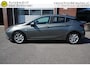 Opel Astra 1.0 Online Edition NL AUTO - NAVI - APPLE CARPLAY / ANDROID - PARKEERSENSOREN V+A - DAB+ - CRUISE - CLIMA - BLUETOOTH - 16 INCH L.M. VELGEN - 4 SEIZ. BANDEN