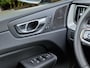 Volvo XC60 2.0 T8 Plug-in hybrid AWD Ultimate Dark | Polestar optimalisatie | Dealer onderhouden | SOH 96% | Trekhaak | 360 Cam | Pano | HUD