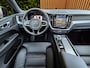 Volvo XC60 2.0 T8 Plug-in hybrid AWD Ultimate Dark | Polestar optimalisatie | Dealer onderhouden | SOH 96% | Trekhaak | 360 Cam | Pano | HUD