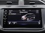 Volkswagen Tiguan 1.4 TSI 245pk DSG eHybrid R-Line Business / Panorama dak / Black style / IQ-Led / Zwenkbare trekhaak / 20'' LMV