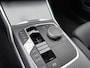 BMW 3-Serie Touring 320e Touring M-Sport PRO PHEV SHADOWLINE ADEPTIVE KOPLAMPEN 360 CAMERA DRIVER ASSIST HEAD-UP DISPLAY INNOVATION PAKKET