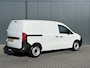 Mercedes-Benz eCitan 112 Pro L2H1 / 51 kWh / 2.469 KM / ** RIJKLAAR ** / LED HIGH PERFORMANCE KOPLAMPEN / CAMERA / ECC / TREKHAAK / STOELVERW
