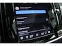 Volvo V90 2.0 T8 Plug-in hybrid AWD Ultra Dark Luchtvering | Bowers & Wilkins Audiosysteem | Lichtmetalen Velgen 20"| Kunstlederen Interieurdelen | Rondomzicht Camera | Elektrisch Glazen Panorama-Dak | Head-up Display | Electronic Climate Controle | Massagefunctie Voorstoelen | VerwarmdeGeventileerde Voorstoelen | Stuurwiel Verwarmend | Achterbank Verwarmd | Google Navigatiesysteem Full Map |Gelaagde Zijruiten | Semi Elektrische Trekhaak