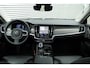 Volvo V90 2.0 T8 Plug-in hybrid AWD Ultra Dark Luchtvering | Bowers & Wilkins Audiosysteem | Lichtmetalen Velgen 20"| Kunstlederen Interieurdelen | Rondomzicht Camera | Elektrisch Glazen Panorama-Dak | Head-up Display | Electronic Climate Controle | Massagefunctie Voorstoelen | VerwarmdeGeventileerde Voorstoelen | Stuurwiel Verwarmend | Achterbank Verwarmd | Google Navigatiesysteem Full Map |Gelaagde Zijruiten | Semi Elektrische Trekhaak