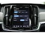 Volvo V90 2.0 T8 Plug-in hybrid AWD Ultra Dark Luchtvering | Bowers & Wilkins Audiosysteem | Lichtmetalen Velgen 20"| Kunstlederen Interieurdelen | Rondomzicht Camera | Elektrisch Glazen Panorama-Dak | Head-up Display | Electronic Climate Controle | Massagefunctie Voorstoelen | VerwarmdeGeventileerde Voorstoelen | Stuurwiel Verwarmend | Achterbank Verwarmd | Google Navigatiesysteem Full Map |Gelaagde Zijruiten | Semi Elektrische Trekhaak