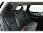 Volvo V90 2.0 T8 Plug-in hybrid AWD Ultra Dark Luchtvering | Bowers & Wilkins Audiosysteem | Lichtmetalen Velgen 20"| Kunstlederen Interieurdelen | Rondomzicht Camera | Elektrisch Glazen Panorama-Dak | Head-up Display | Electronic Climate Controle | Massagefunctie Voorstoelen | VerwarmdeGeventileerde Voorstoelen | Stuurwiel Verwarmend | Achterbank Verwarmd | Google Navigatiesysteem Full Map |Gelaagde Zijruiten | Semi Elektrische Trekhaak